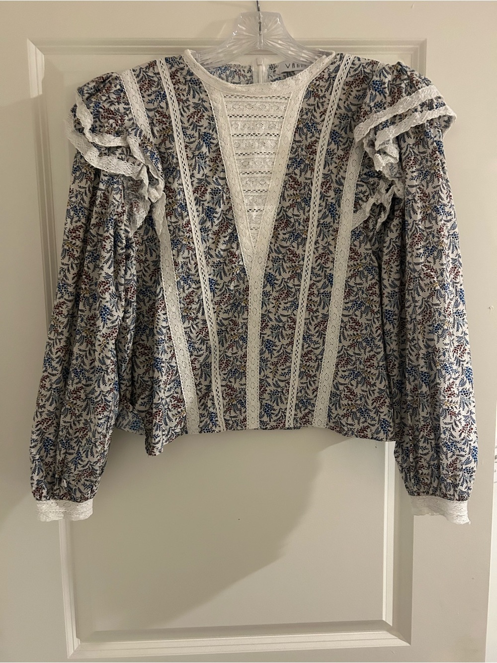 Romantic Blue & Cream Lace-Trim Puff Sleeve Blouse